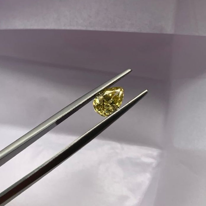 beautify loose diamond. bespoke fine jewellery. Irish made. Uk made. Pear cut / unique stone / British, Irish luxury / 
